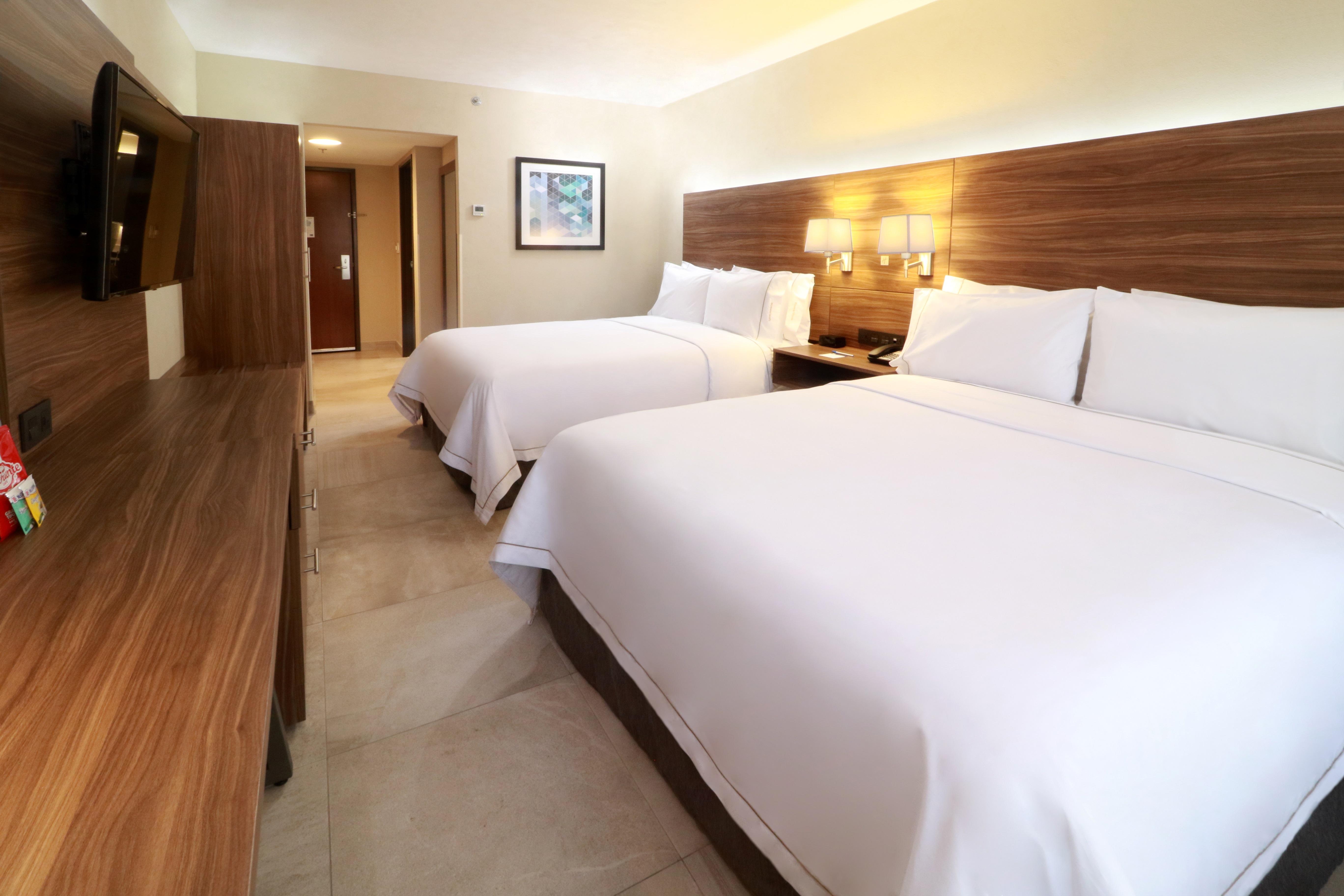 Holiday Inn Express Guadalajara Aeropuerto By Ihg Las Pintas Exteriér fotografie