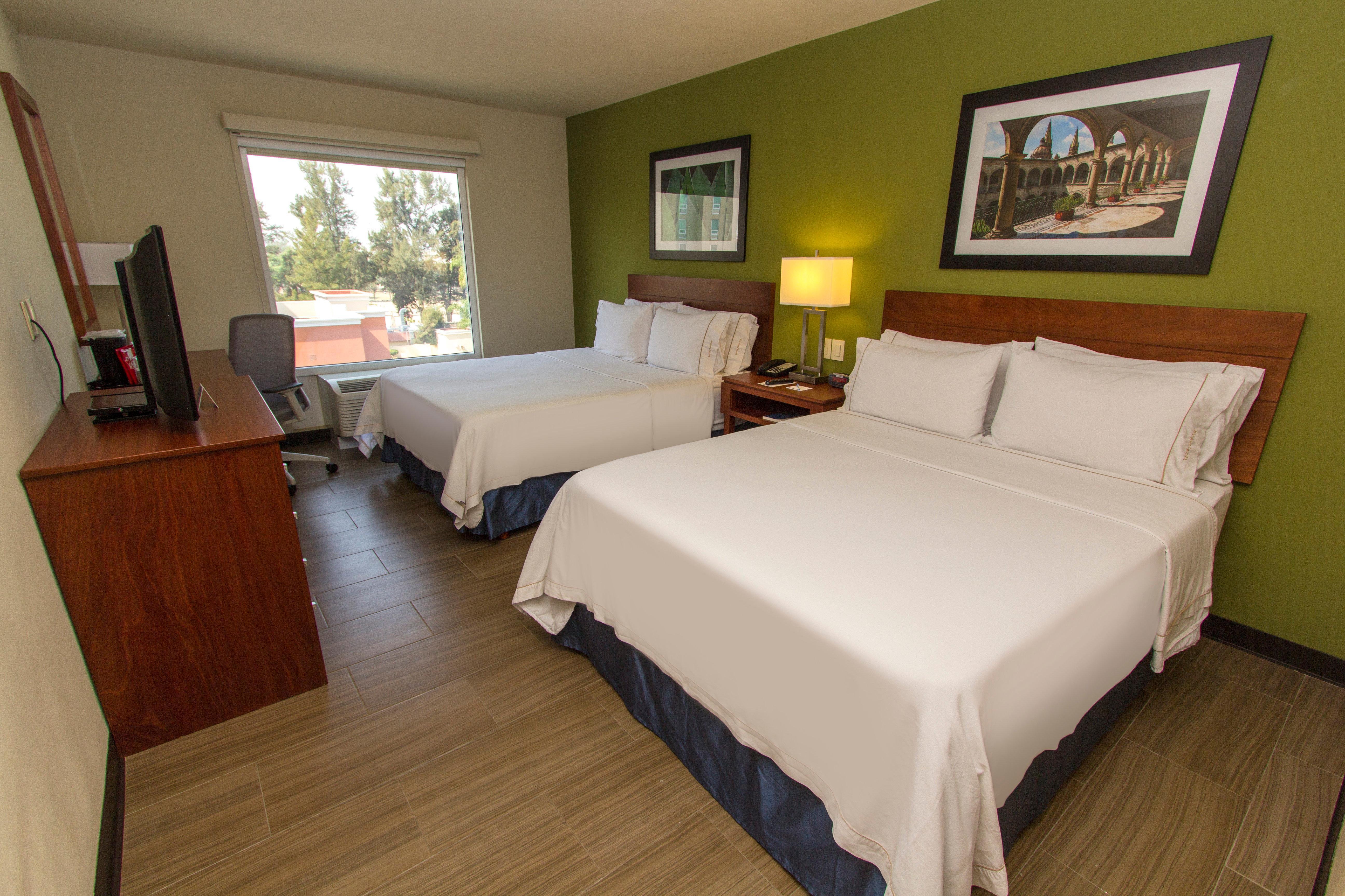 Holiday Inn Express Guadalajara Aeropuerto By Ihg Las Pintas Exteriér fotografie